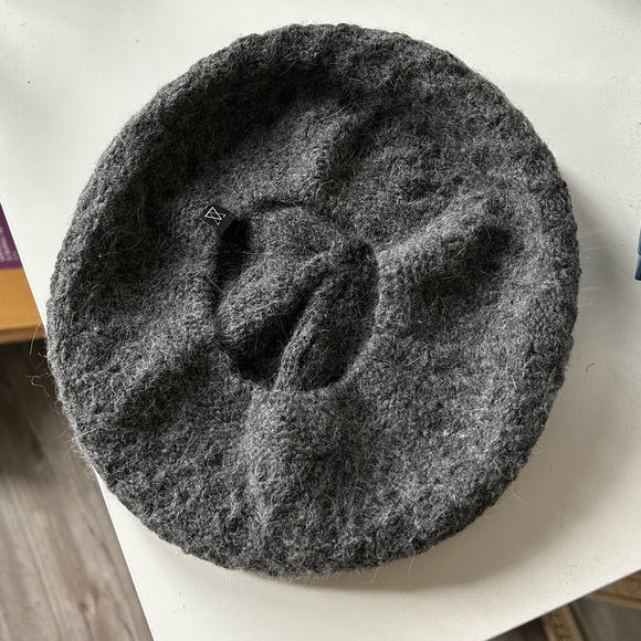 - Grey Talula hat - Picture 3 of 5